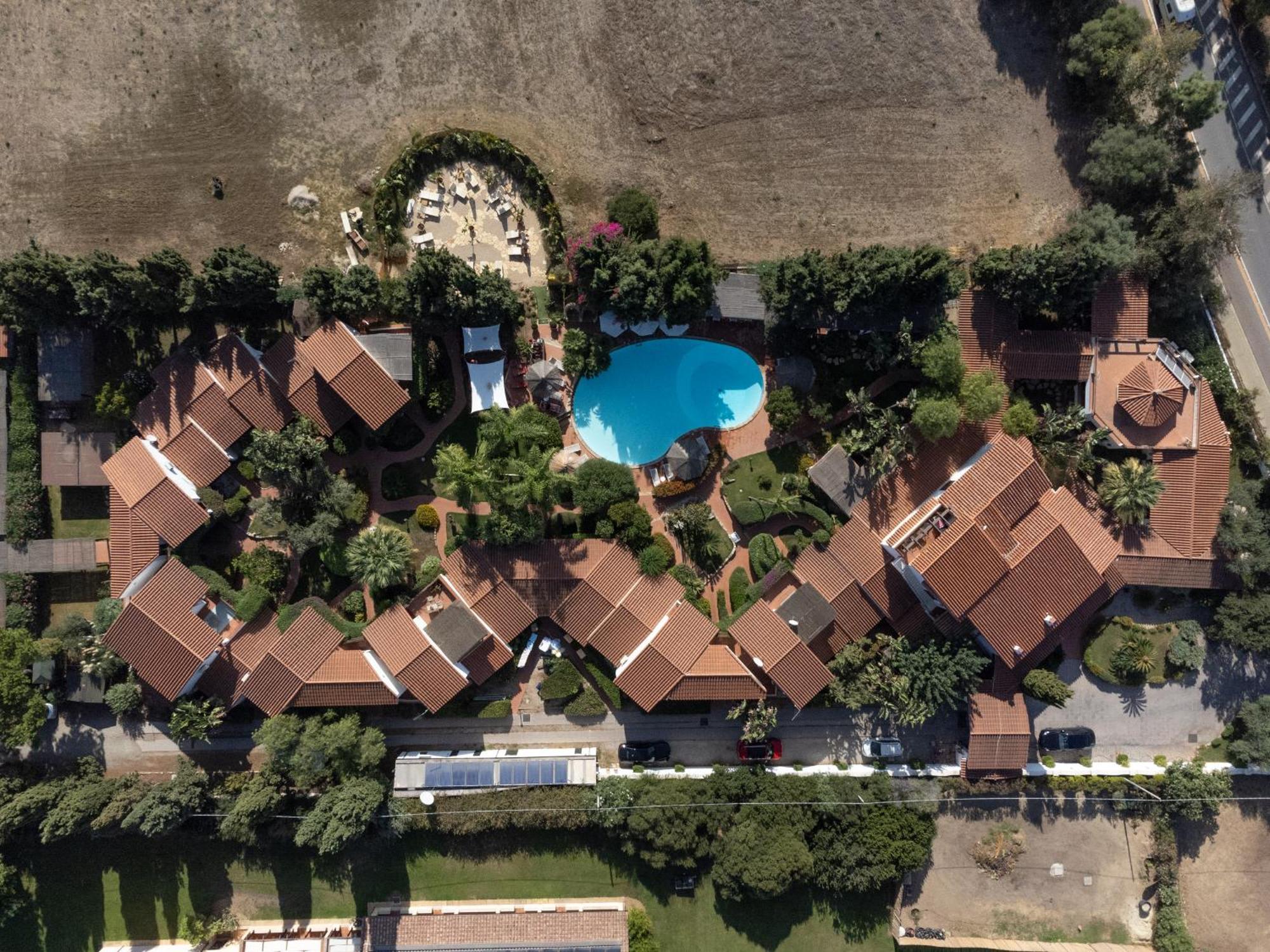 Nora Club Hotel & Spa Pula Exterior photo