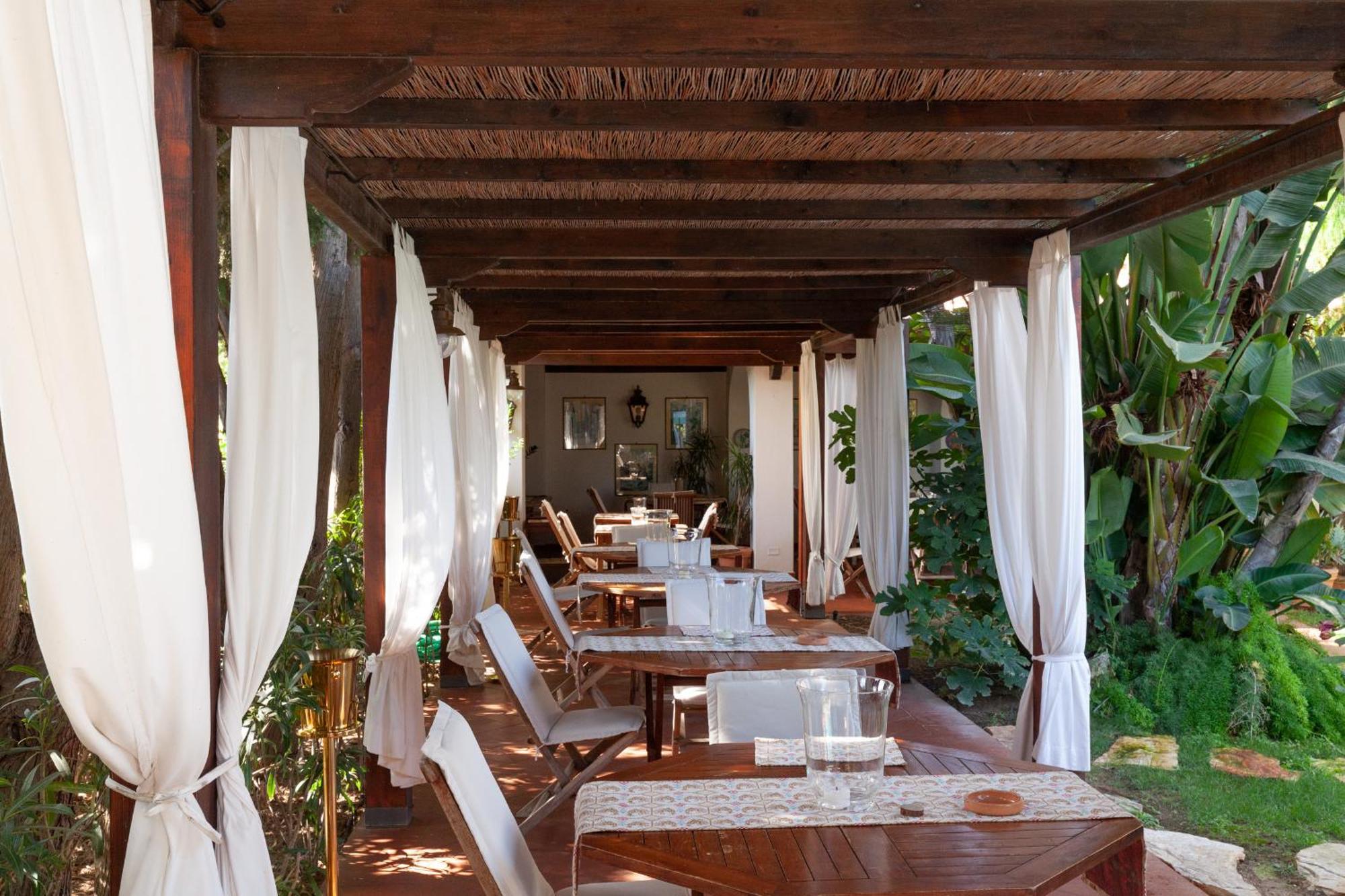 Nora Club Hotel & Spa Pula Exterior photo