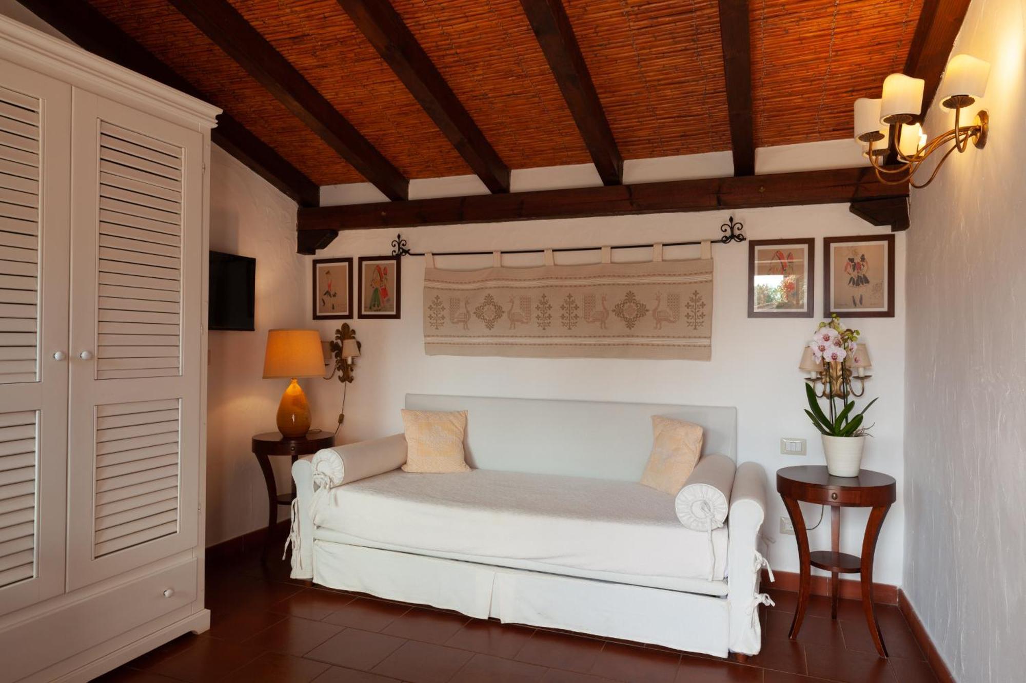 Nora Club Hotel & Spa Pula Exterior photo